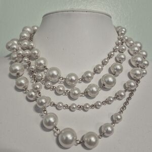 Source Unknown Multi-Strand Pearl Necklace